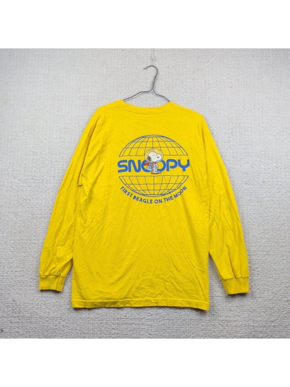 Snoopy Peanut Astronaut Long Sleeve T-shirt World Graphic Tee Yellow Men Sz L